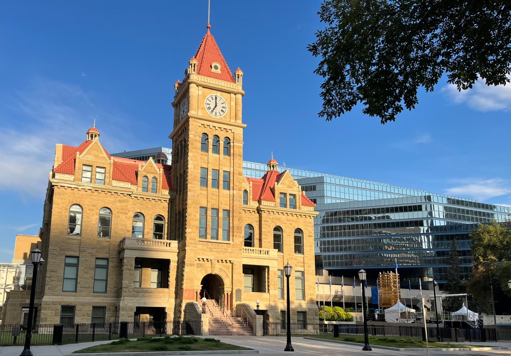 urban, exploring, lookout, destination, tourism, walk, hike