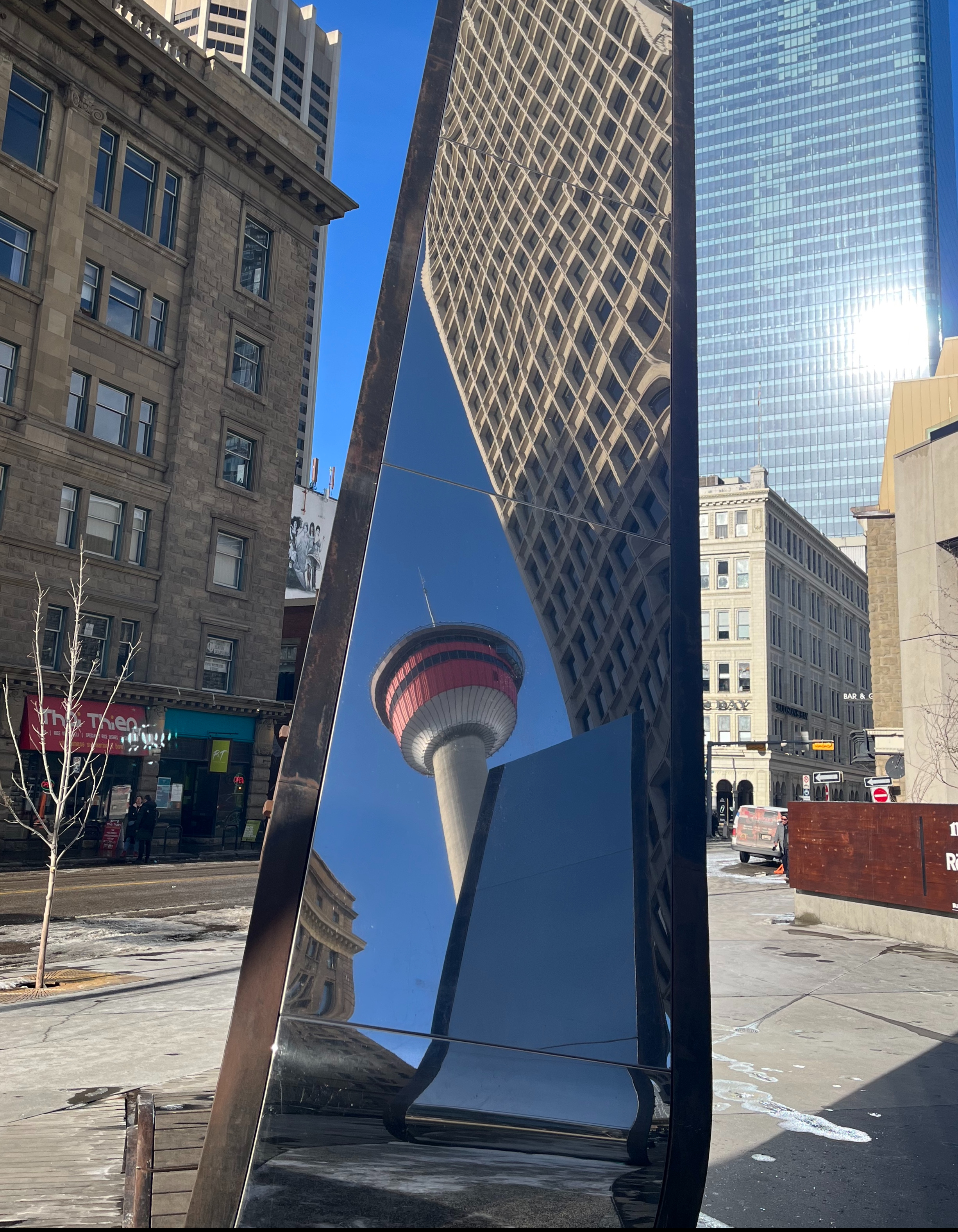 Urban art, urban lookout, urban hiking, explore, railroad, walk