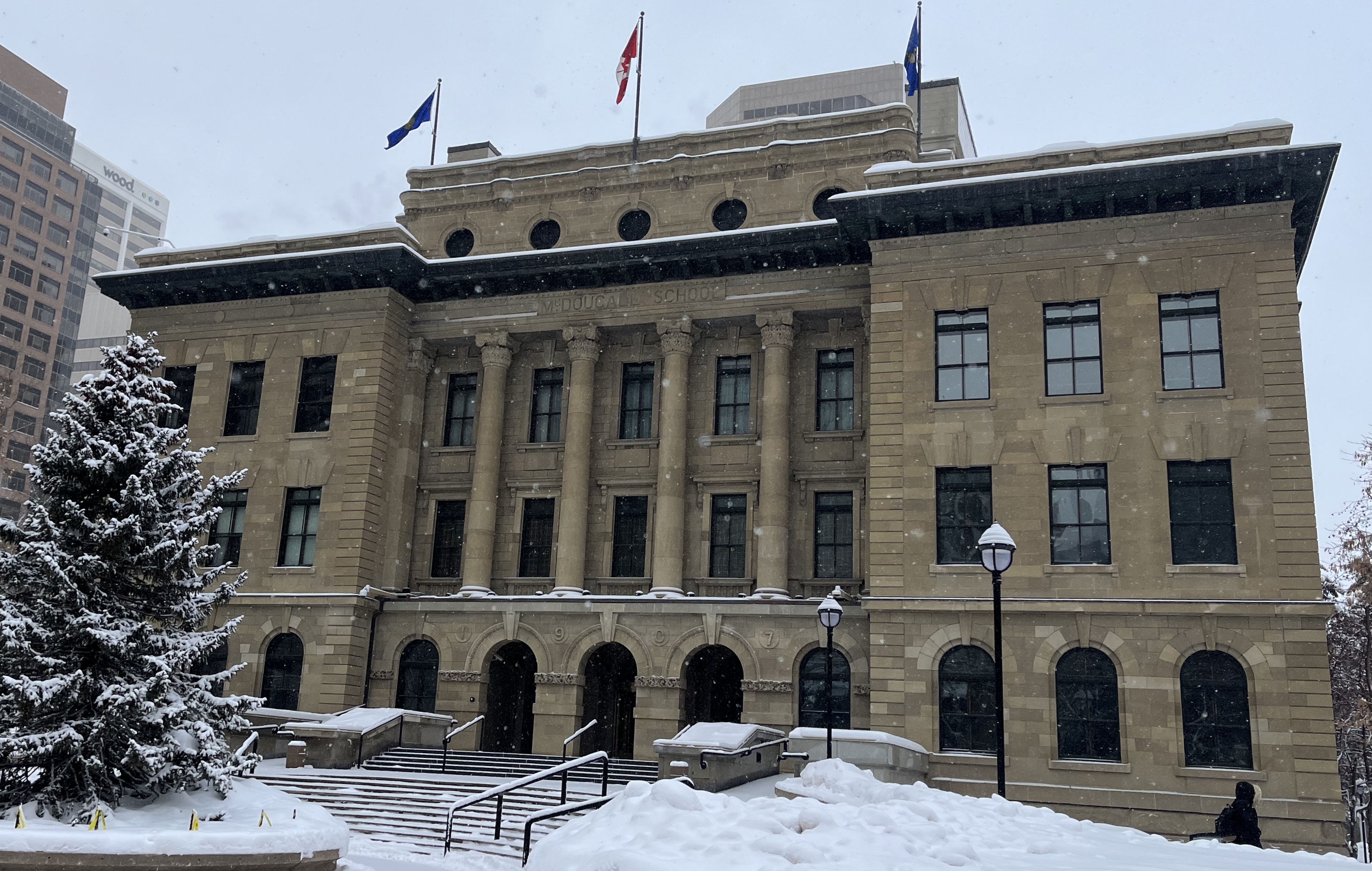 urban, explore, downtown, tour, sandstone city