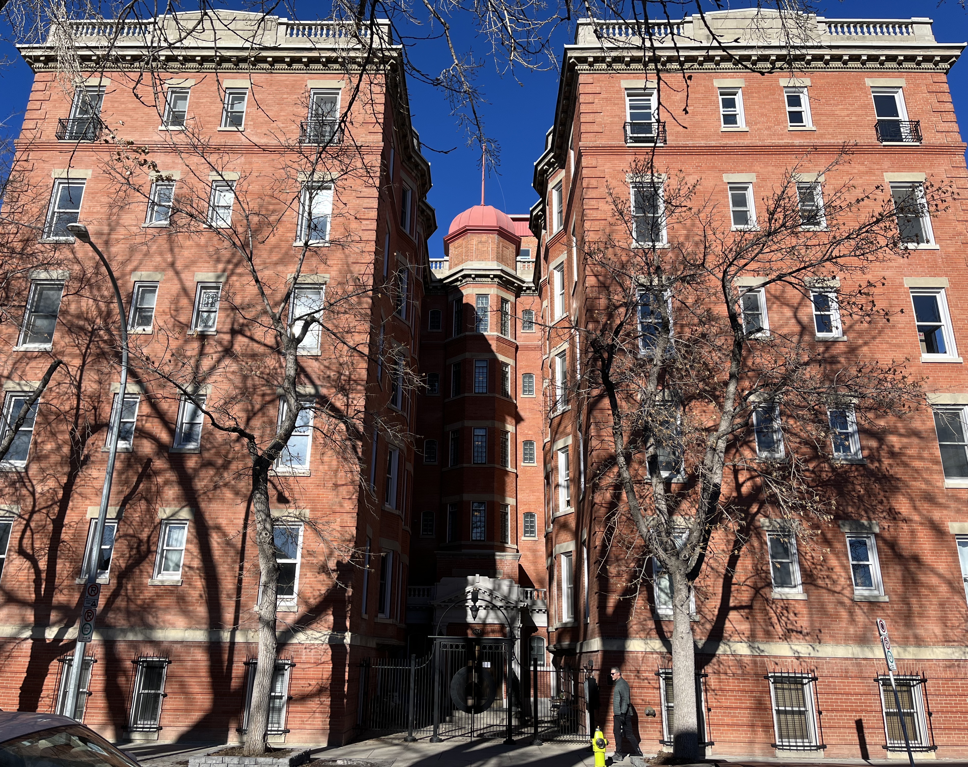 heritage building, 17th Ave, hike, explore, walk, Calgary, RED Mile