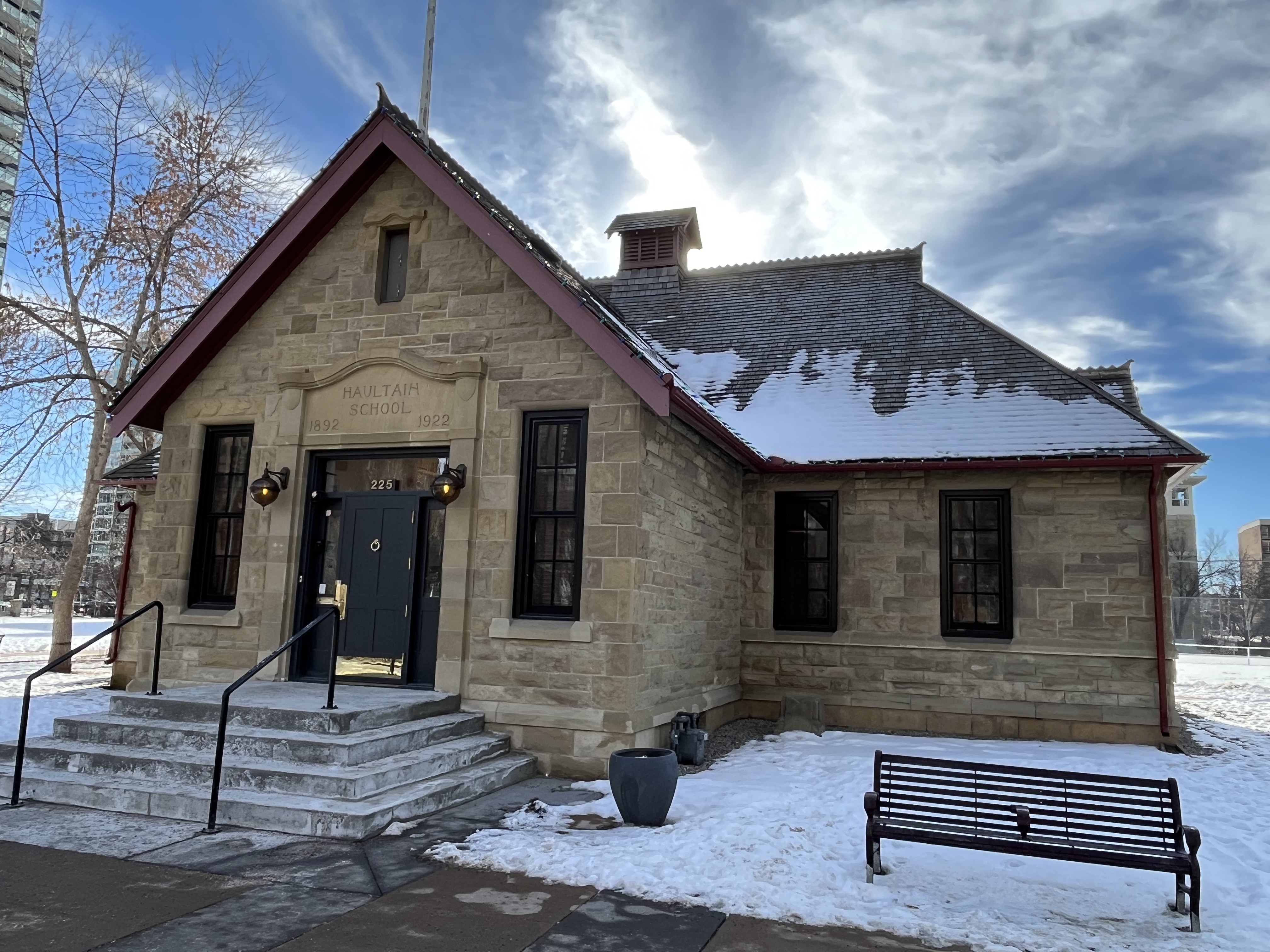urban, exploring, Calgary, walk, park, heritage, building