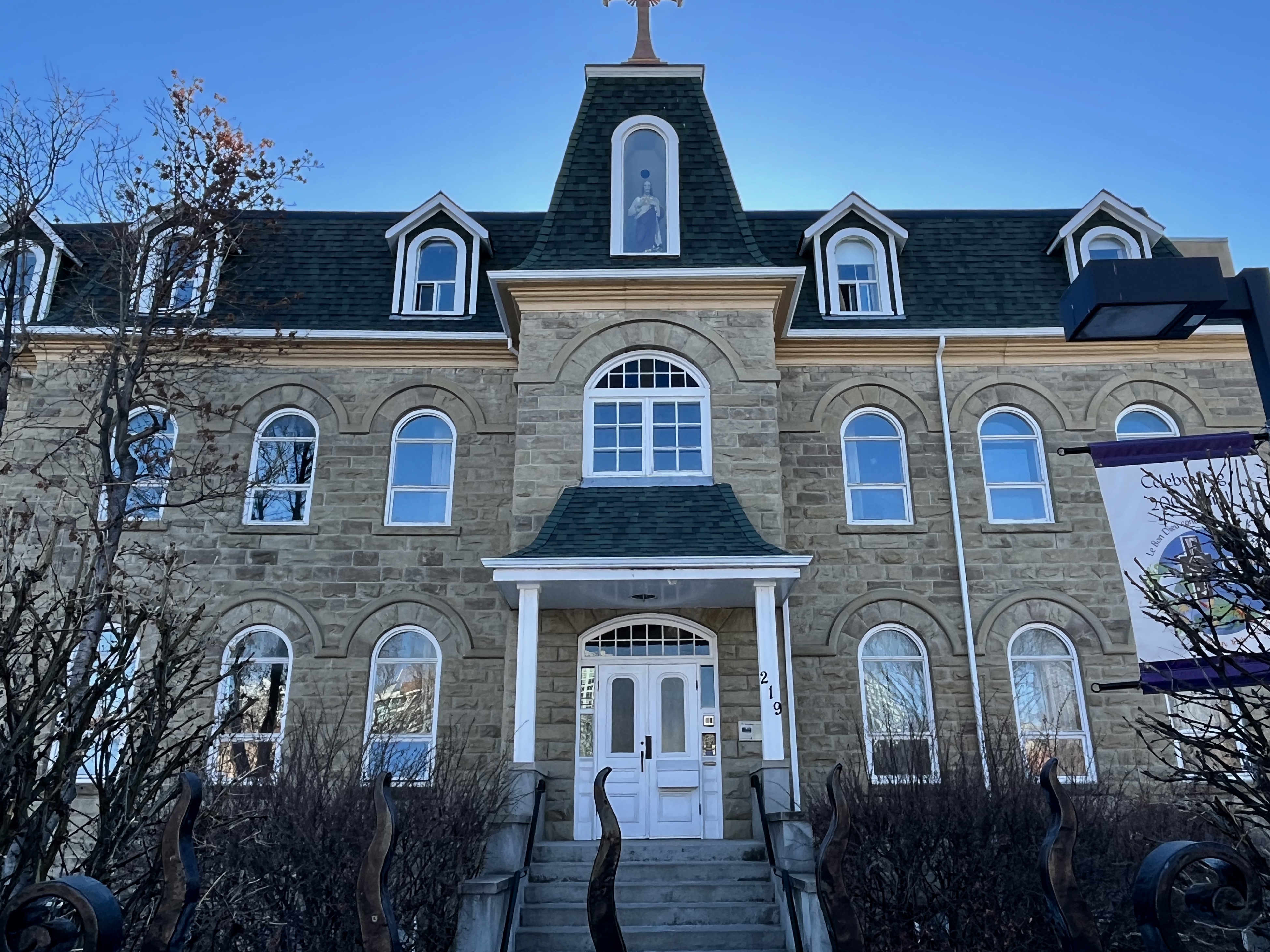 urban, exploring, walk, French, Calgary, architecture