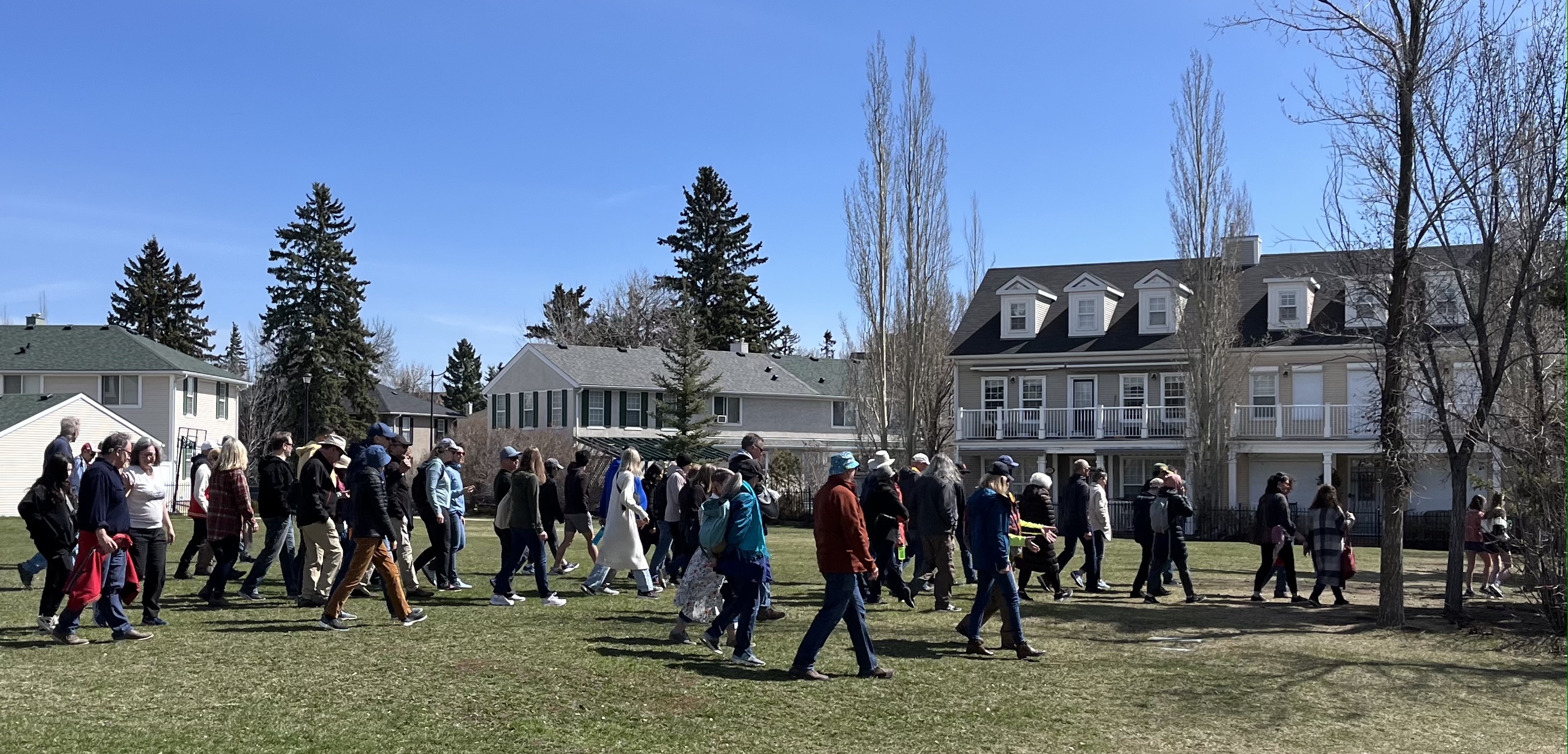 walk, military, urban, explore, history, public, art